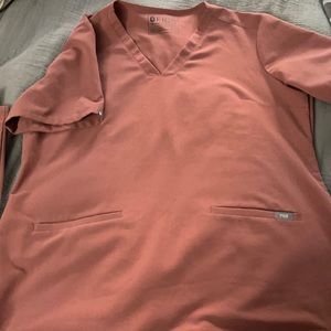 Figs large scrub top